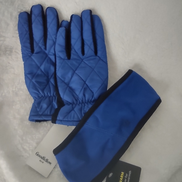Beautiful Blue Isotoner Gloves & Earband Blue M/L - Picture 6 of 7